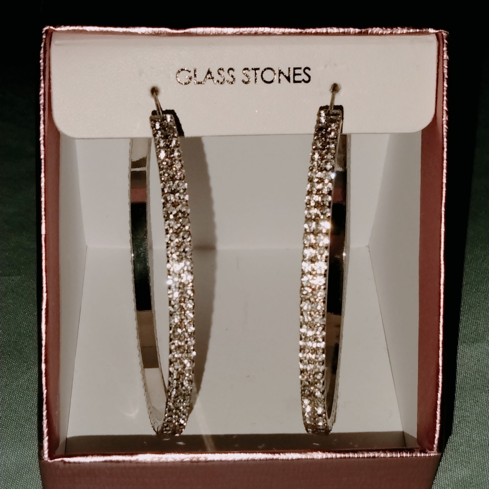 Glass stones hoop earings
